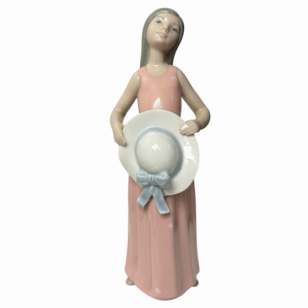 Vintage LLadro Signed Figurine Dreamer Girl with a Straw Hat 5008 Made In Spain